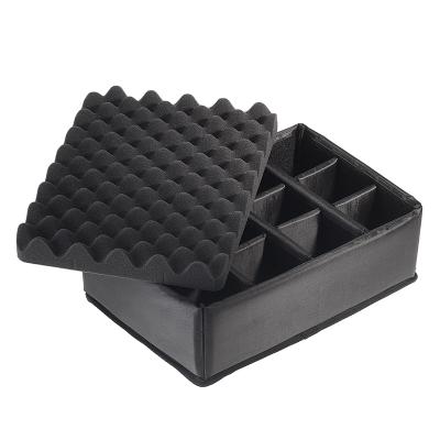 OUTDOOR kuffert i sort med polstret skillevæg 385x265x165 mm Volume: 16,6 L Model: 4000/B/RPD